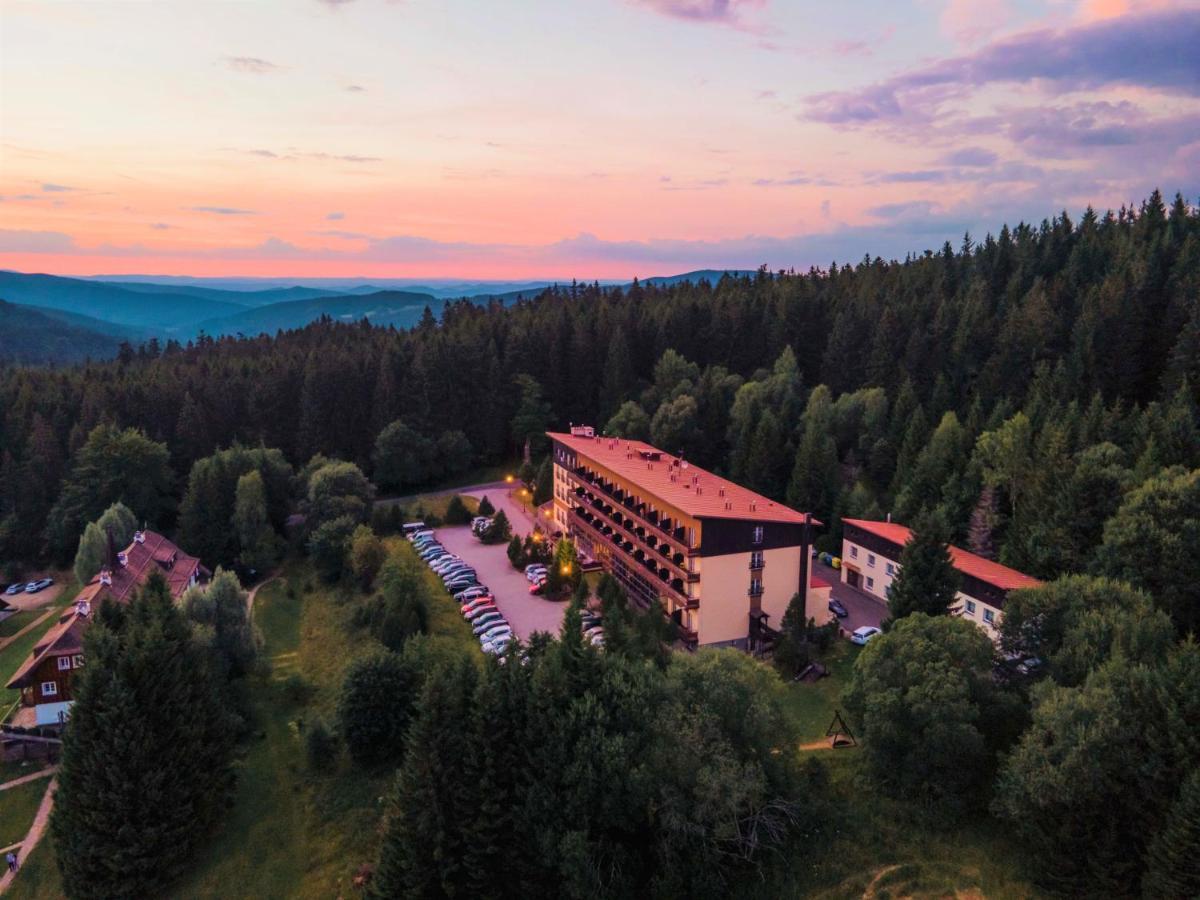 Orea Hotel Spicak Sumava Železná Ruda エクステリア 写真